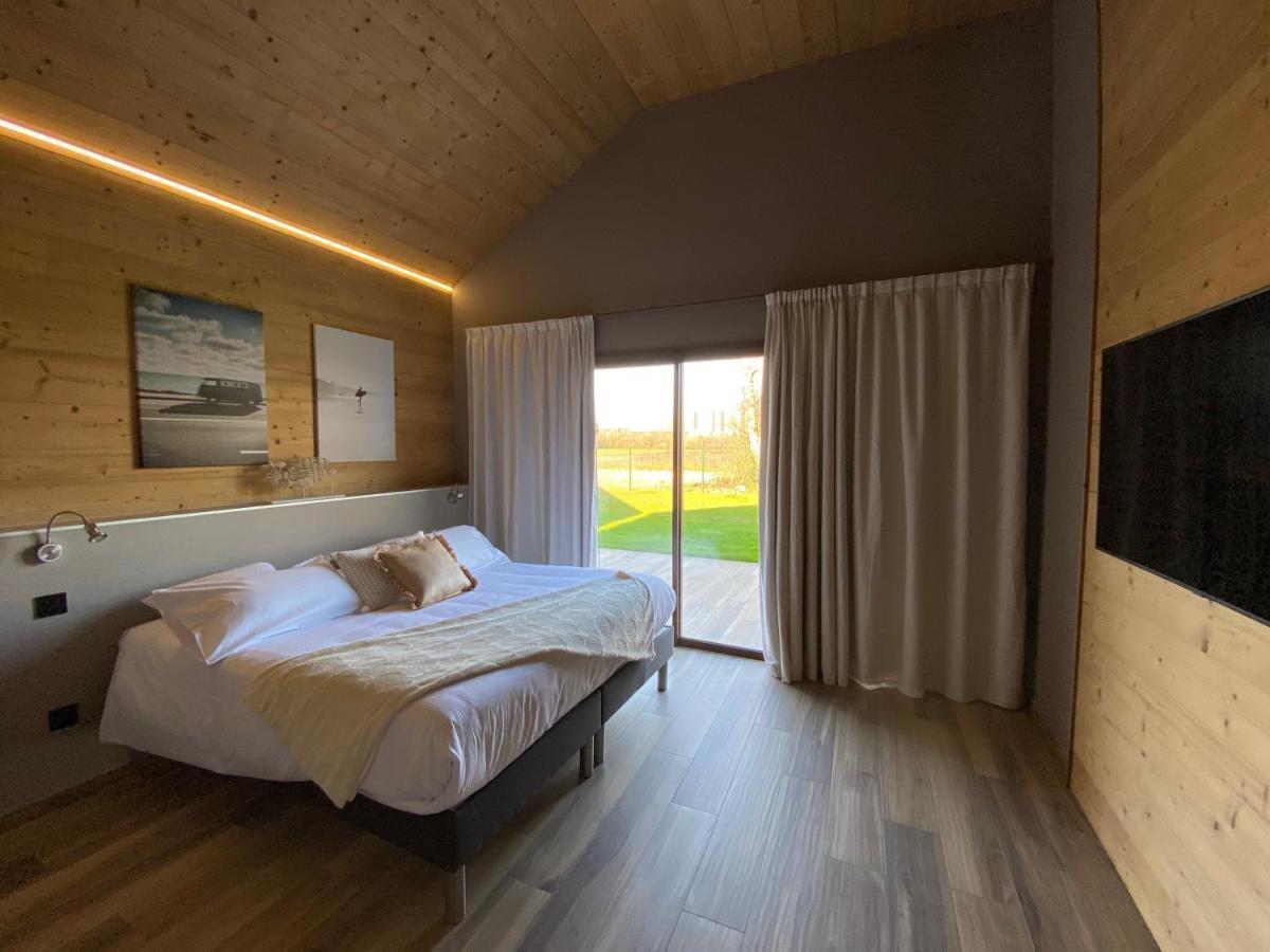 World Hotel Saint-Vulbas Dış mekan fotoğraf