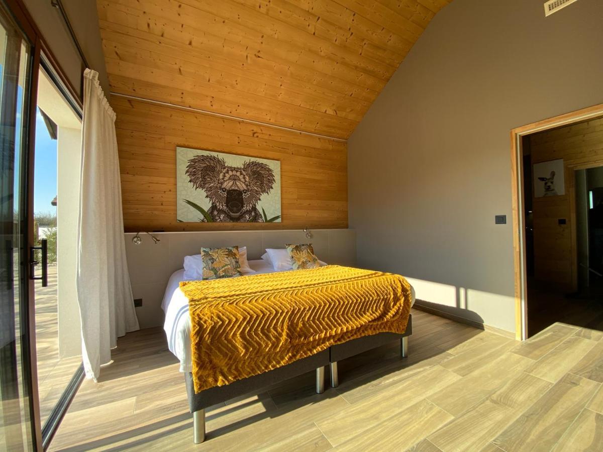 World Hotel Saint-Vulbas Dış mekan fotoğraf