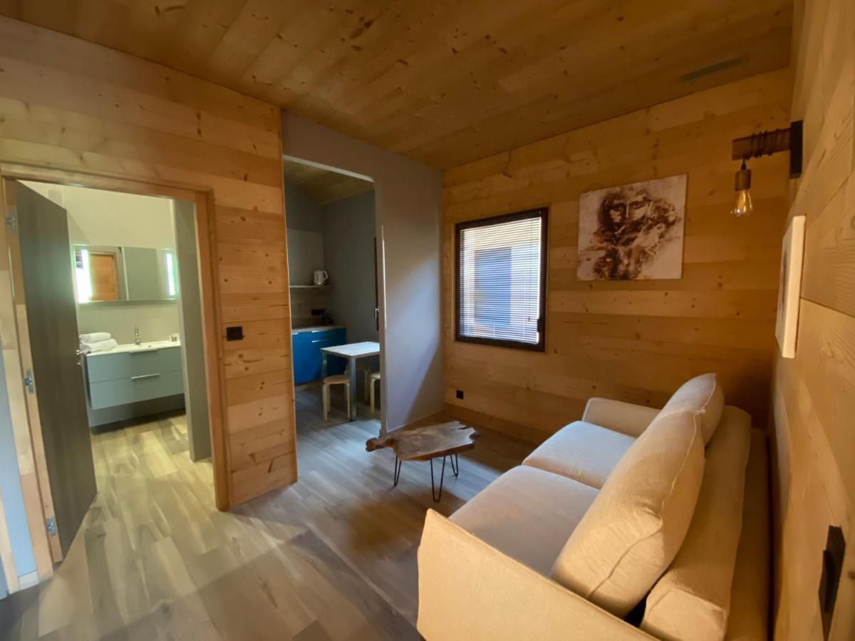 World Hotel Saint-Vulbas Dış mekan fotoğraf